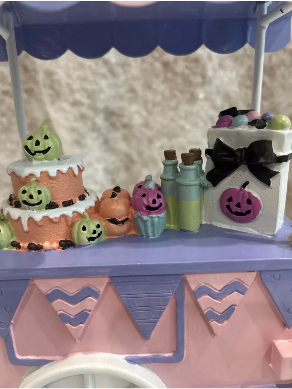 Goblins & Ghouls Pastel Pink Halloween Sweet Treat Pumpkin Cake Ice Cream Cart